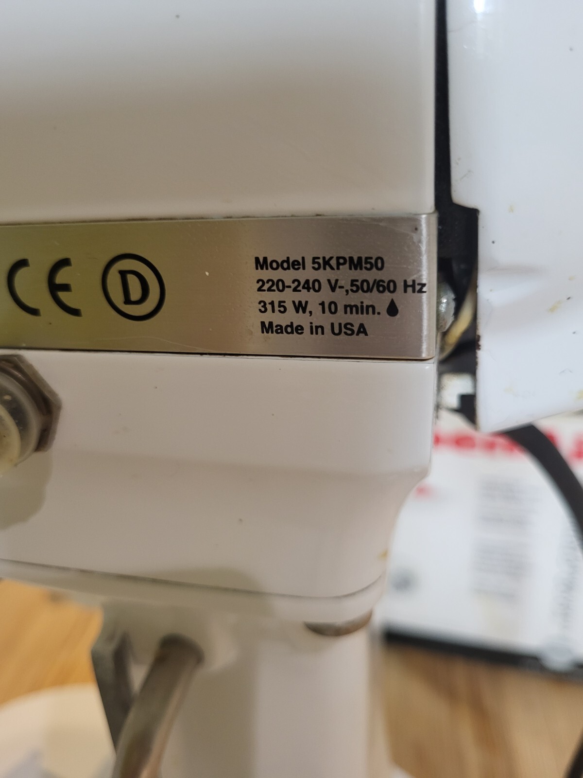 kitchenaid artisan mixer 4.8l model 5KSM150 cream coloured, for parts