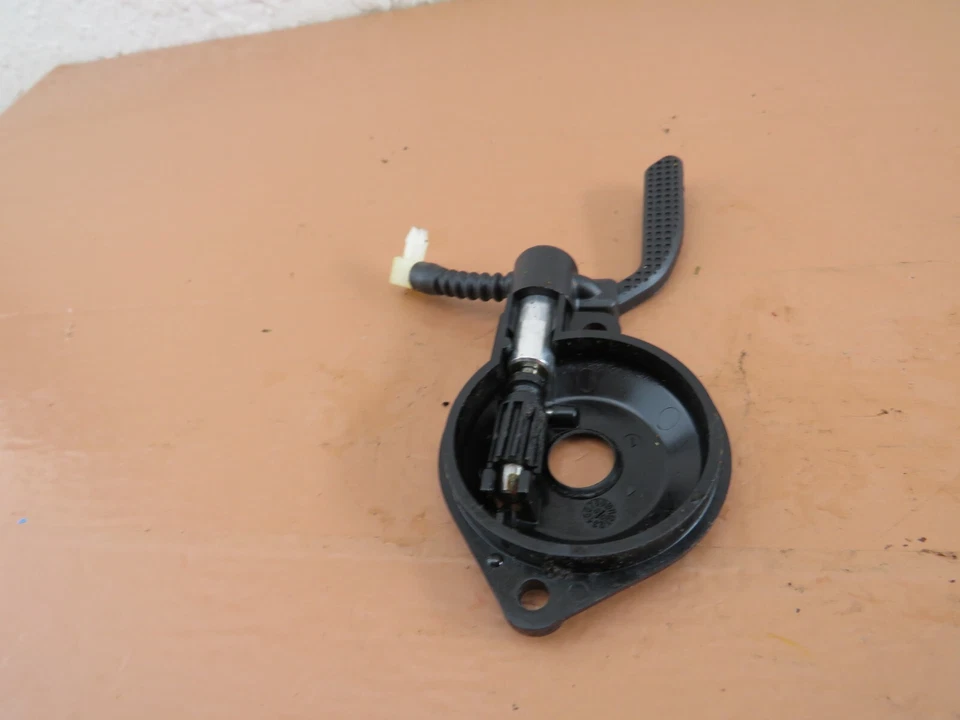 Bomba de aceite original para motosierra Jonsered CS 2238 S 530-057935 Foto 2 de 4