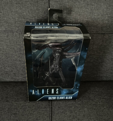 NECA Alien  vs Predator Action Figure - 77N012921