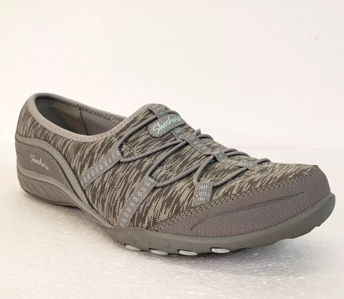 Skechers relaxed fit size clearance 9