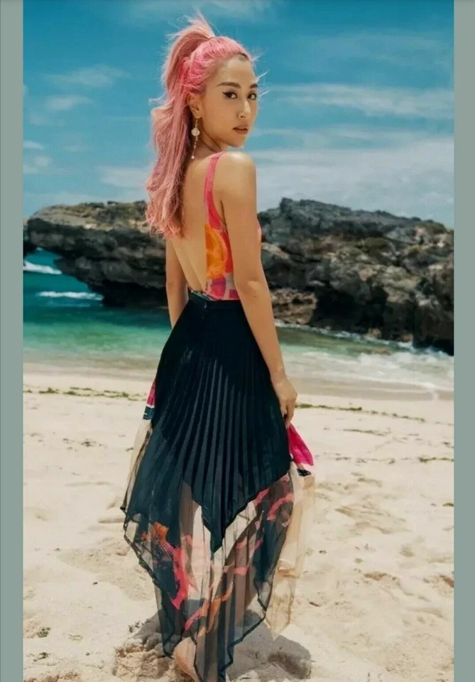 H&M STUDIO FALDA PLISADA ASIMÉTRICA MULTICOLOR TODAS LAS TALLAS - Imagen 3 de 4