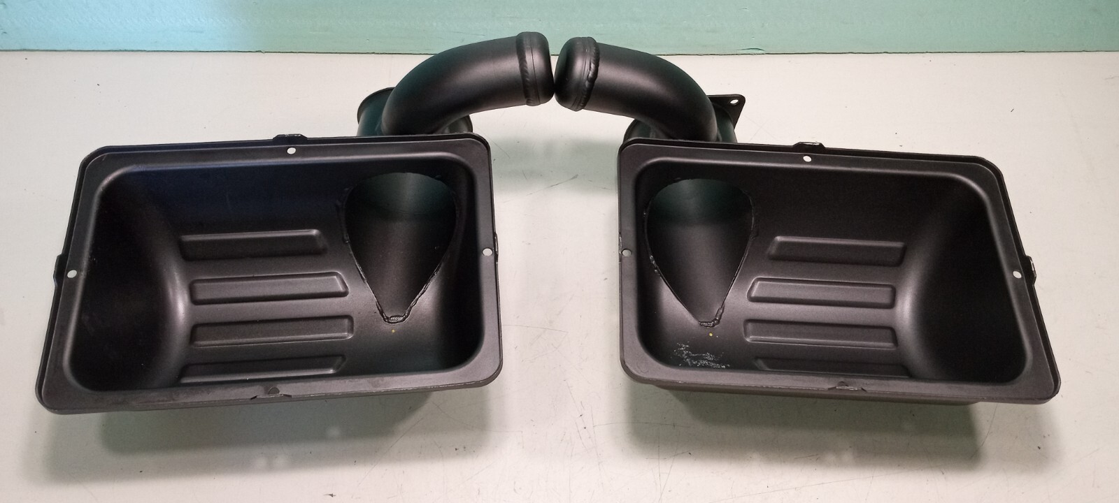 Ferrari F430 Engine intake Air Cleaner Filter Lid Housings_191204_PAIR_GENUINE