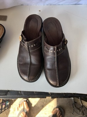 Clarks Hayla Marina Mules Women's Sz 8 Brown Leather Slip On Wedge Clogs Comfort