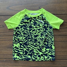 Puma toddler boy sz. 2T green camo shirt. Cute, great cond.
