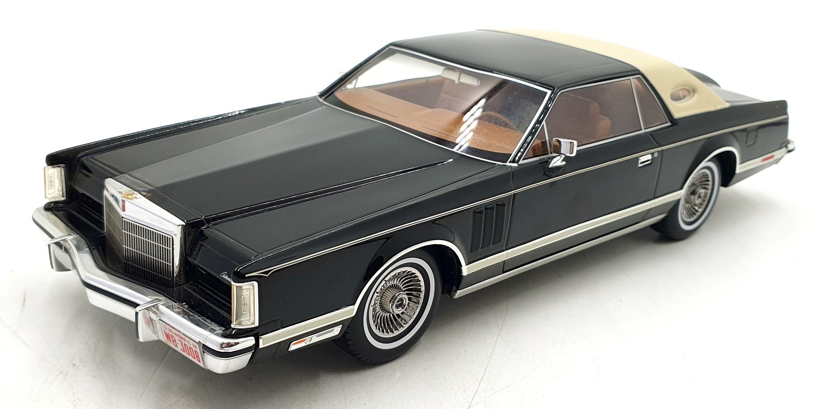 BoS Models Lincoln Continental Mkv Coupe 1978 1:18 BOS129