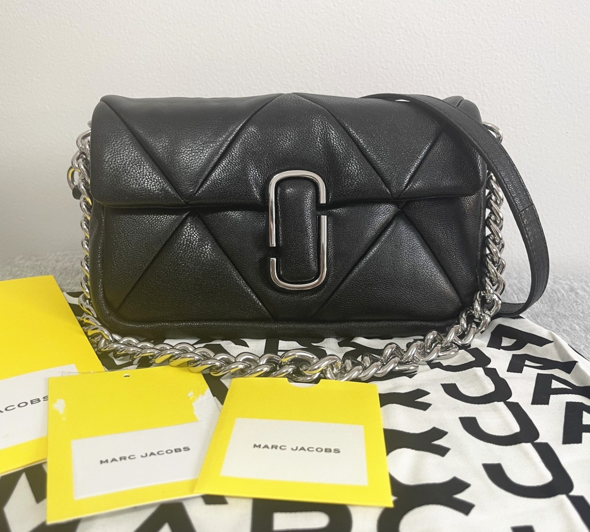 早い者勝ち！美品！Marc Jacobs ボディバッグ Marc Jacobs The Puffy Diamond Quilted J Marc Shoulder Bag Black | eBay