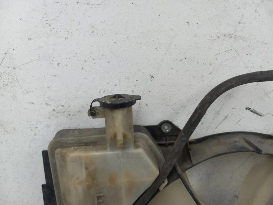 04 05 06 SCION XA 1.5L CONJUNTO DE MOTOR VENTILADOR RADIADOR - Imagem 2 de 4