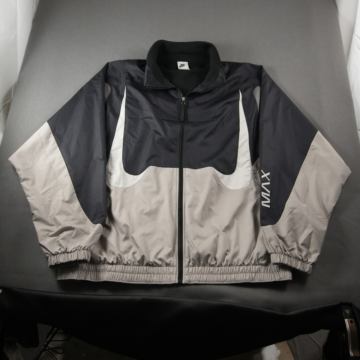 Nike Woven Air Max Day Oversized Jacket Swoosh Windbreaker Track Jacket Women L View 2