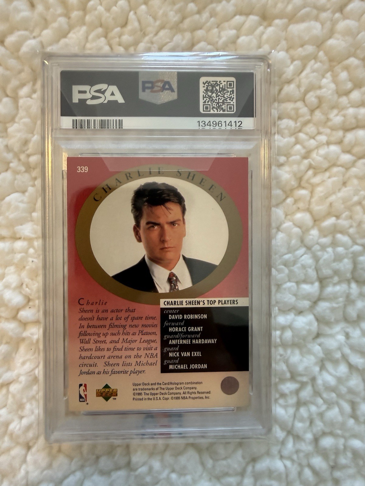 Autographed Charlie Sheen 1995 UD Michael Jordan Card PSA 9/10 Grade Signed Auto view 2