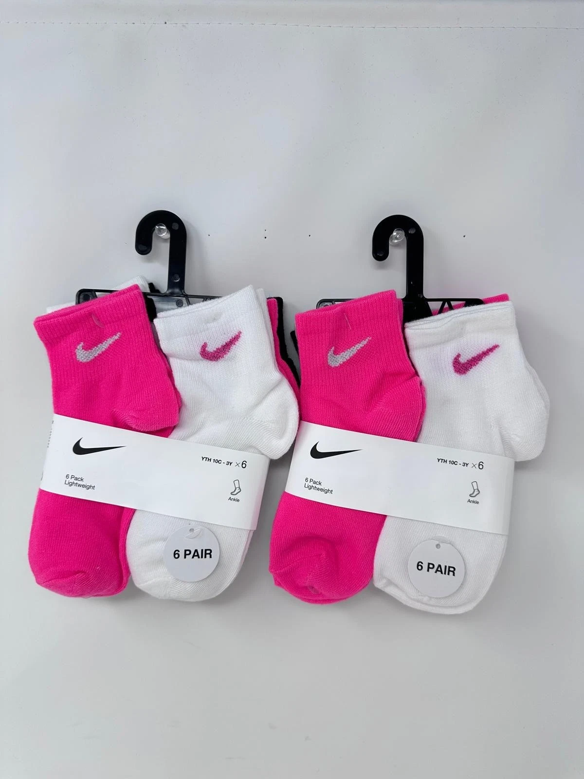 Nike Girls' Lightweight Ankle Socks (12-Pairs) - Size: 5-7, (2120) E2(C517T)
Opens in a new window o