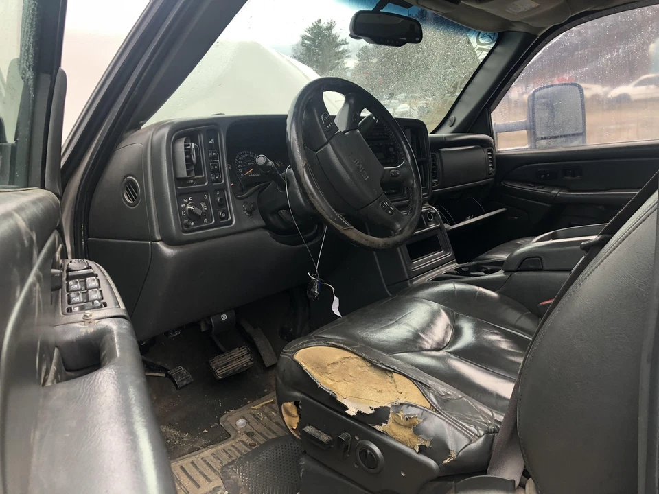 Pinza GMC SIERRA 2500 06 Foto 3 de 4