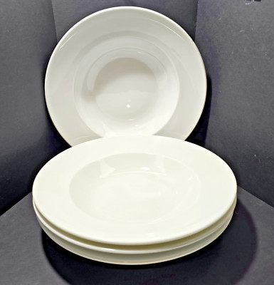 Crate & Barrel MAISON 12'' Rimmed White Pasta Soup Bowl Porcelain Excellent