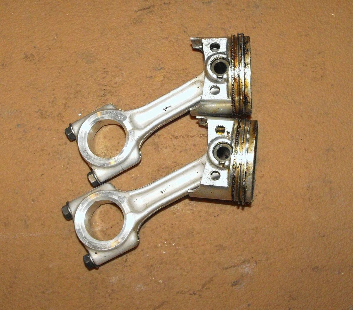 yama　 XXL Suzuki 9.9 HP Piston And Connecting Rod PN 12111-94J00-0B0 Fits