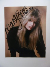 Mandy Smith autograph signed 13x16 cm magazine image