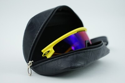Oakley Zippeered Protective Sunglasses Case Nice Oakley | Accessories | Oakley Zippeered Protective  main image 2