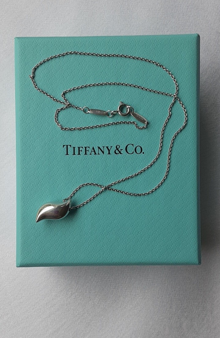 Rare Tiffany & Co Elsa Peretti Feather 925 Sterling Silver Pendant