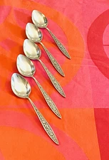 Ekco Eterna Santiago Textured Blk Accent  Japan 5- Teaspoons 6 1/2"