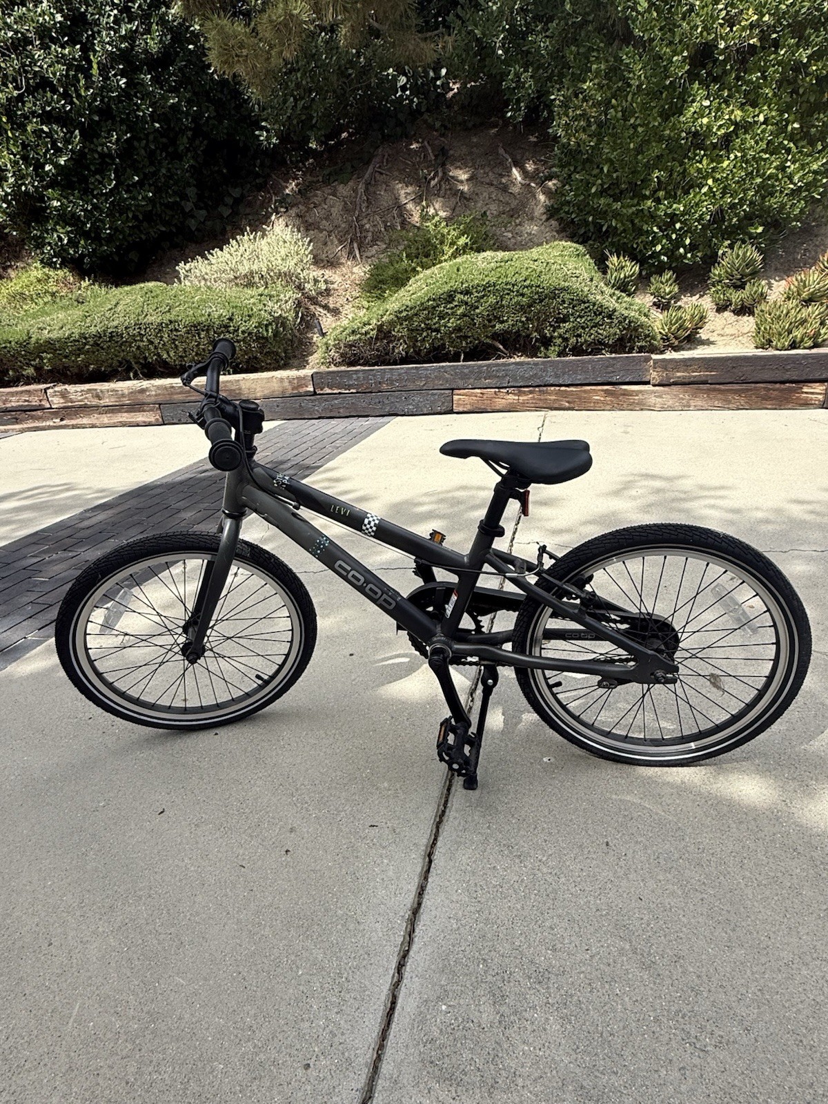 Co-op REV Kids Bike 20 inch Wheels 20 inch Black 