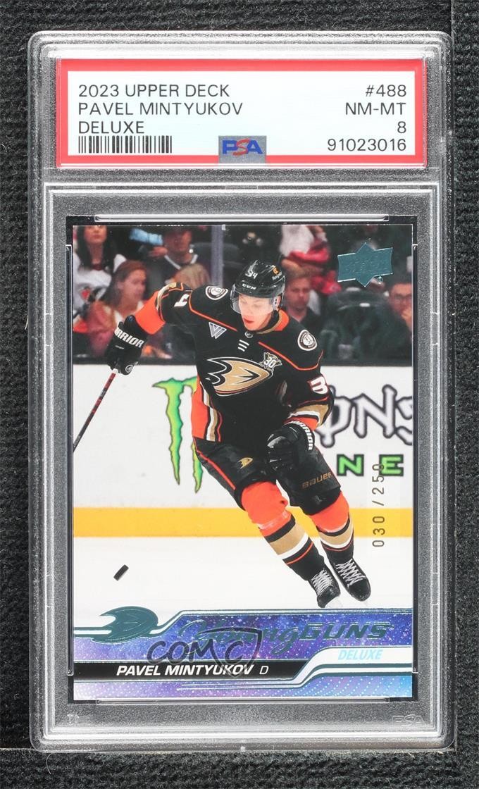 2023 Upper Deck Series 2 Young Guns Deluxe /250 Pavel Mintyukov #488 PSA 8 11ff
