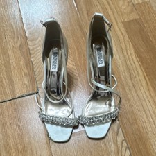 Badgley Mischka Ivory Satin Open Toe High Heel Bridal Shoes Size 10