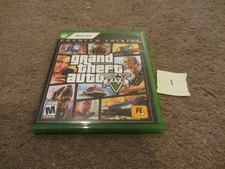 Grand Theft Auto 5V Premium Edition CIB Complete Manual Map Xbox One (1)