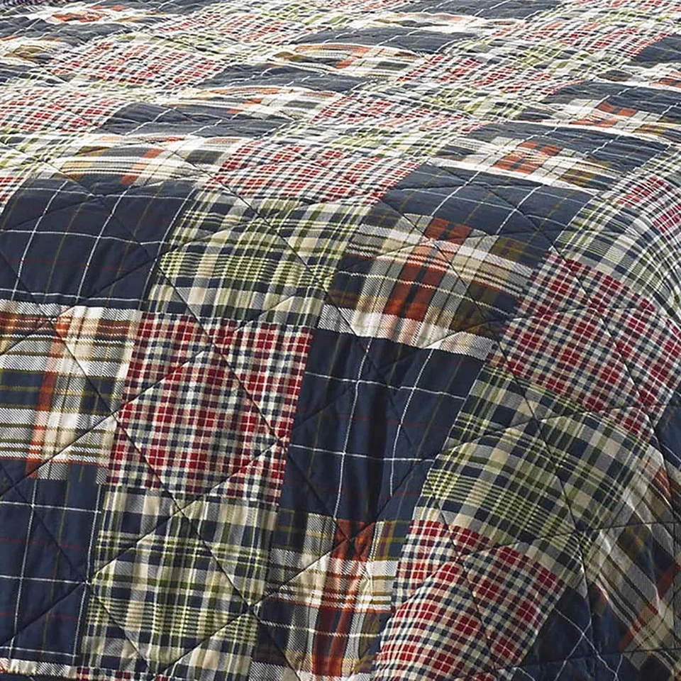 Eddie Bauer Soft Cotton Reversible Patchwork Pattern Bedspread, Quilt Set/Twin - Image 2 of 4