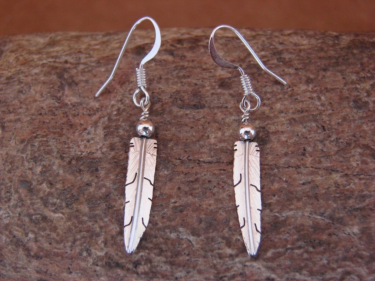 Awesome Vintage Native American Navajo Handcarved Sterling Silver Feather Pendant Earrings Awesome Vintage Native American Navajo Handcarved Sterling Silver Feather Pendant Earrings