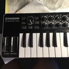 Samson Graphite M25 Usb Midi Controller 25-key Keyboard - Tested