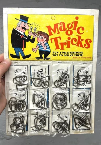✨VTG 1960s Store Display Magic Trick Toy Wire Game Advertising Sign (12) Packs ✨
