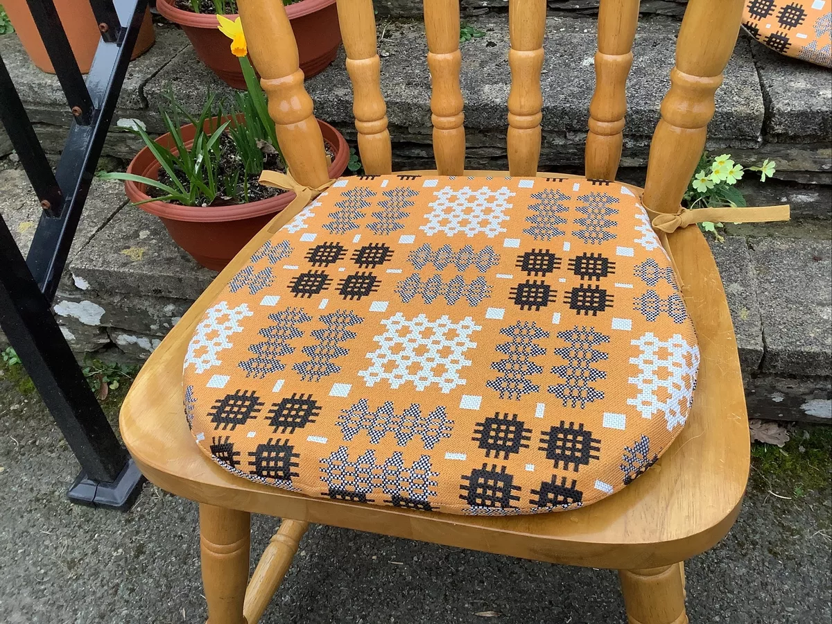 6x Welsh Tapestry Kitchen Dining Chair Tie On Cushions Gold eBay