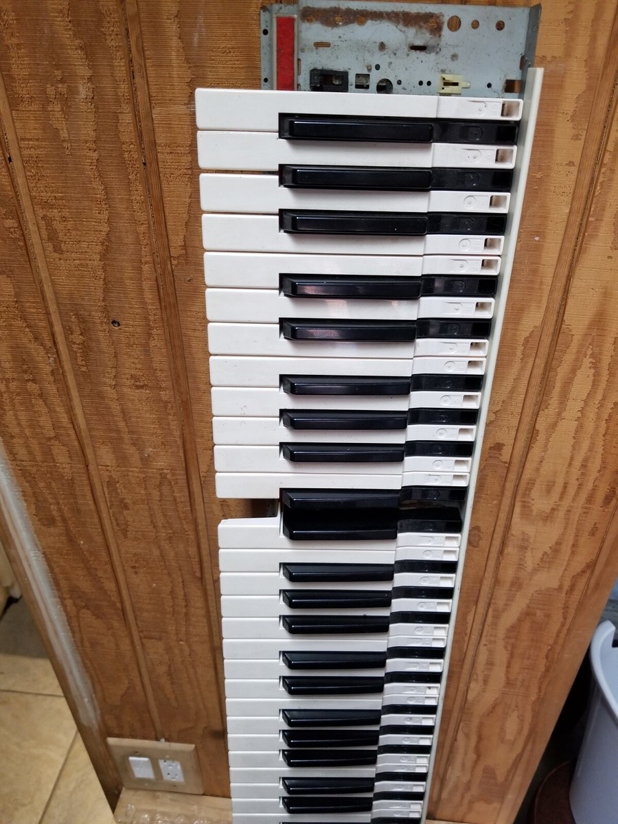 YAMAHA MOTIF ES7　ジャンク Yamaha Motif ES7 motif es 7 - 76 keyed key bed for parts