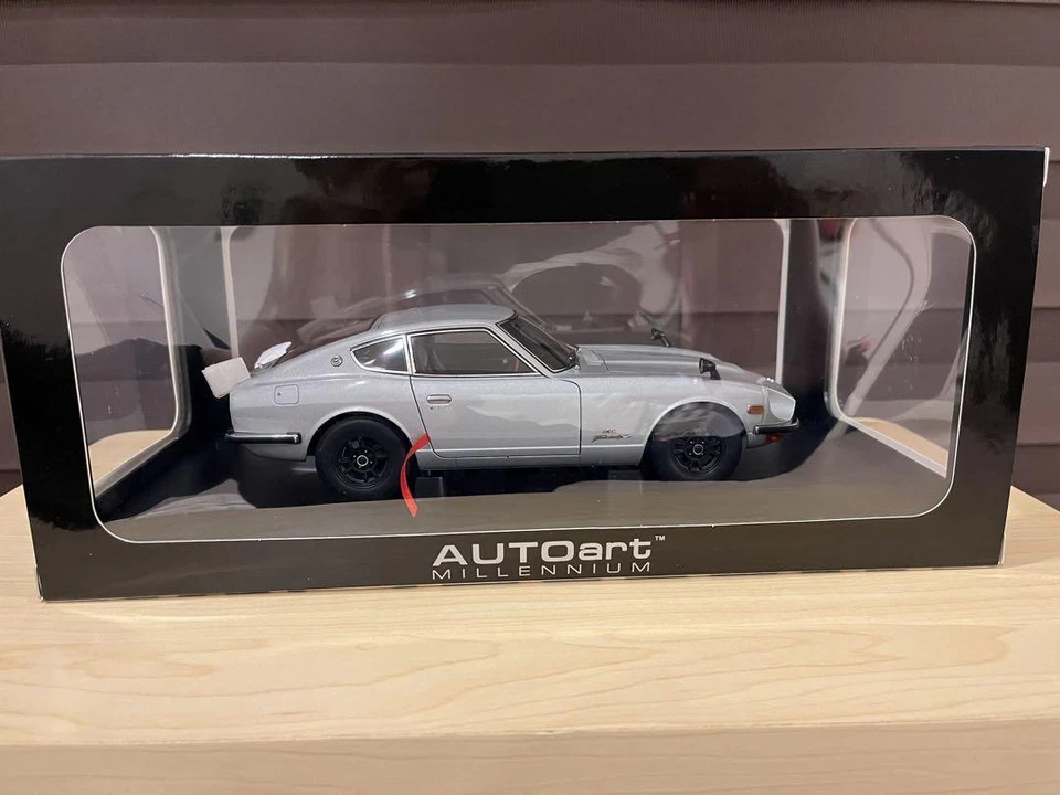 AUTOart 1/18 Datsun 240Z Mini Car - Image 2 of 4