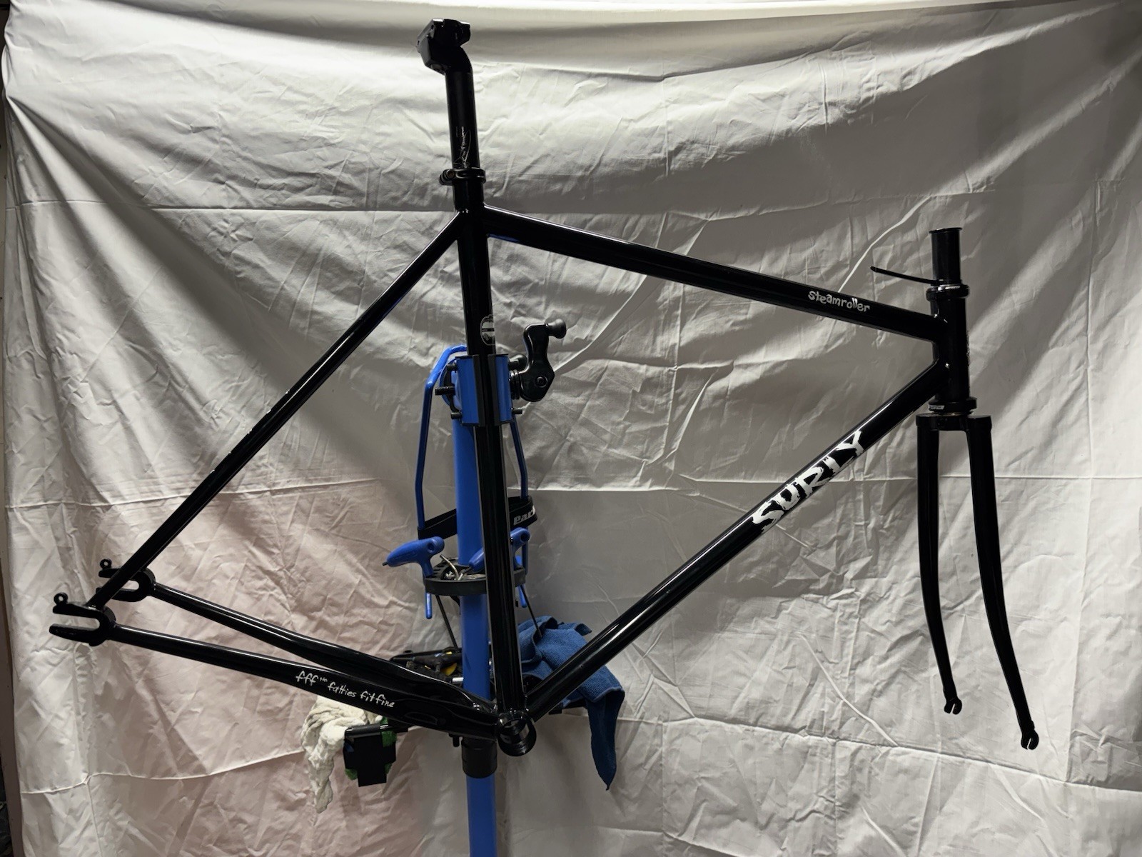 LOCAL PICKUP ONLY!!!! surly steamroller frameset 53cm FSA Headset