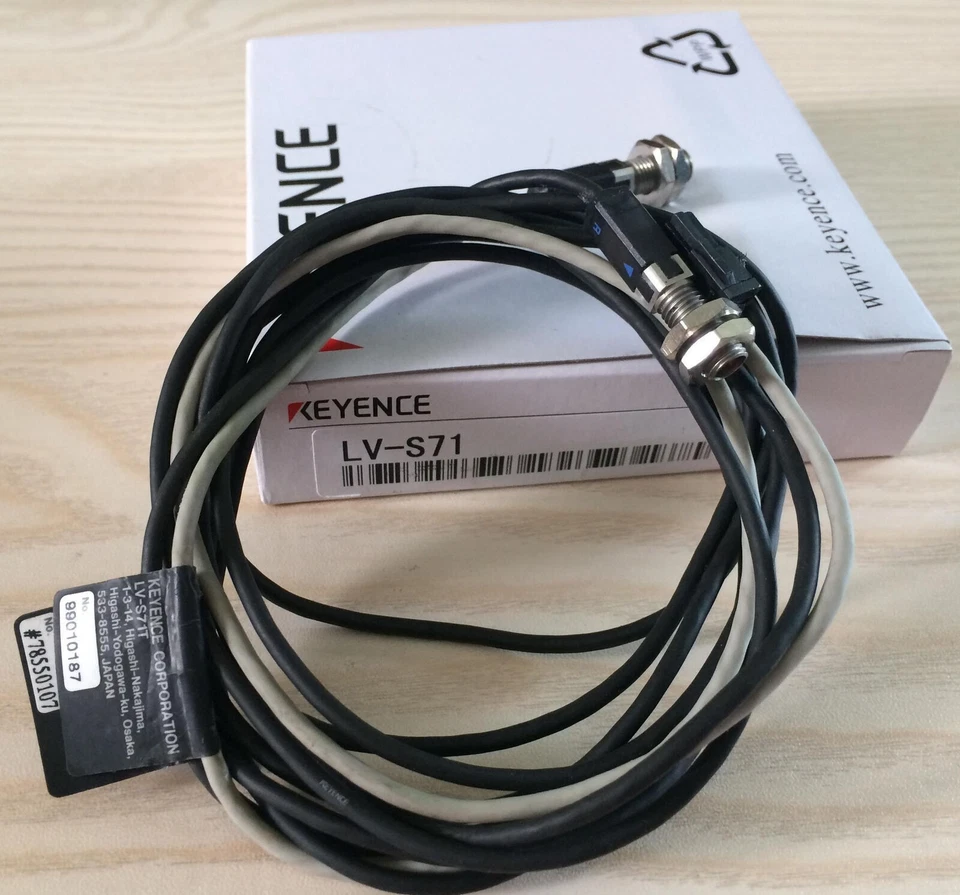 1PC New Keyence LV-S71 LVS71 Laser Sensor In Box US Free TAX US Free TAX - Image 2 of 2