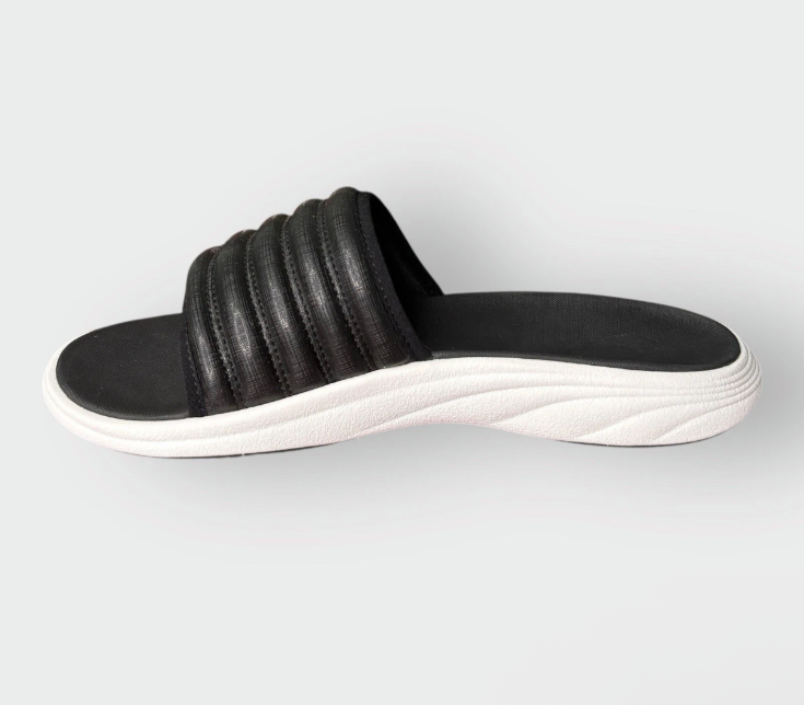 OluKai Komo Slide Men display picture 3