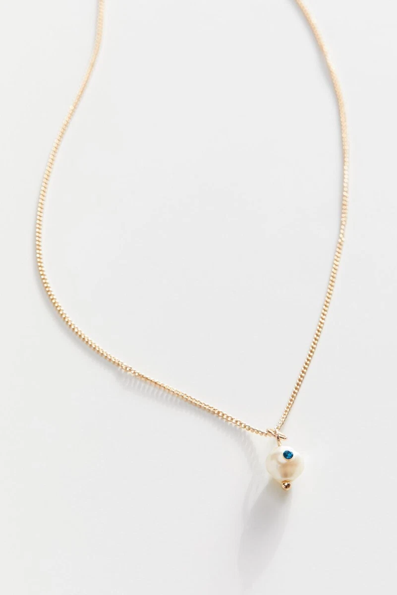 Urban hotsell pearl necklace