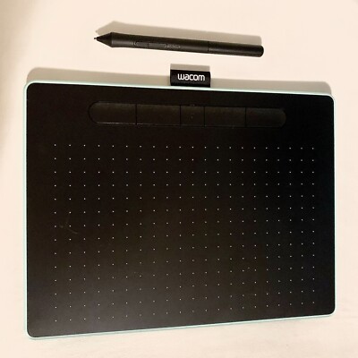 Wacom Intuos 7'' x 10'' Graphics Tablet with Bluetooth and Pen - Pistachio Green