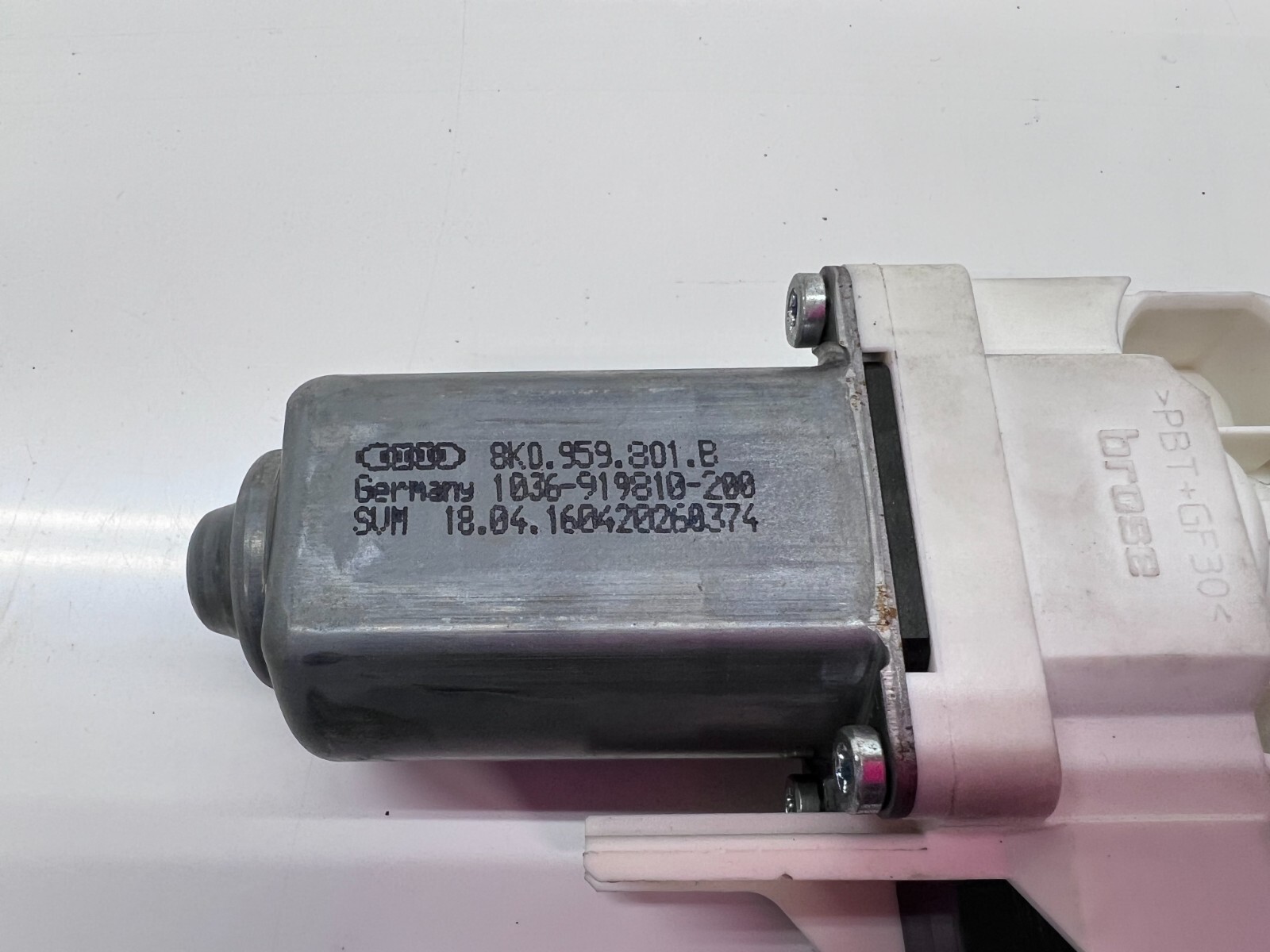 LAMBORGHINI AVENTADOR HURACAN DRIVER LEFT DOOR WINDOW TRACK MOTOR OEM 8K0959801B