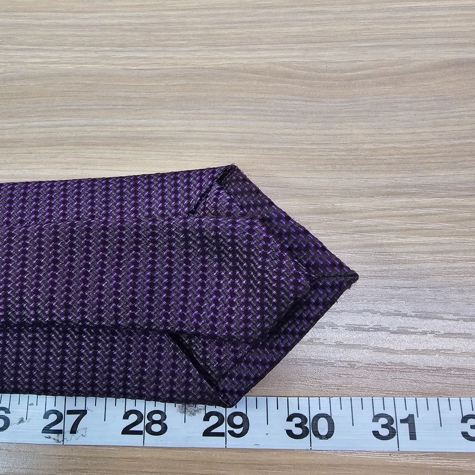 Vestido de traje de seda tejido con textura púrpura corbata para hombre preparación BLOOMINGDALES The Mens Store Foto 3 de 4