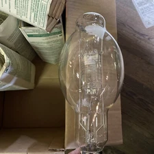 (4) Sylvania 64769-4 Metalarc pro-tech light bulbs