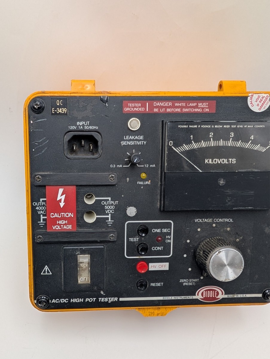Biddle 230425 AC/DC Portable High-Pot Tester | Powers On