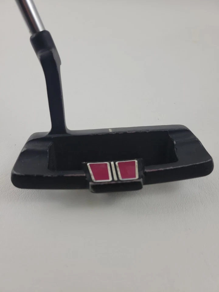 Square Two Bliss S2 Putter Right Handed Ladies 33.5" - Excellent Condition  - Image 4 of 4