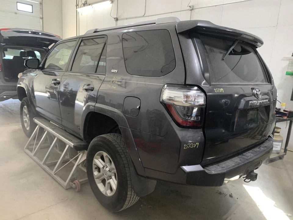 Luz de estacionamiento/esquina del conductor montada para parachoques antiniebla para 14-20 4 RUNNER 922840 Foto 2 de 4