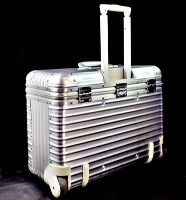 RIMOWA TOPAS PILOT TROLLEY 2輪 Rimowa Topas Pilot Trolley 46L Silver 2-wheels Carry Case Suitcase