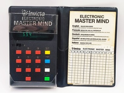 1979 INVICTA ELECTRONIC MASTERMIND - POCKET PUZZLE SPIEL - IM ETUI MIT PAPIEREN