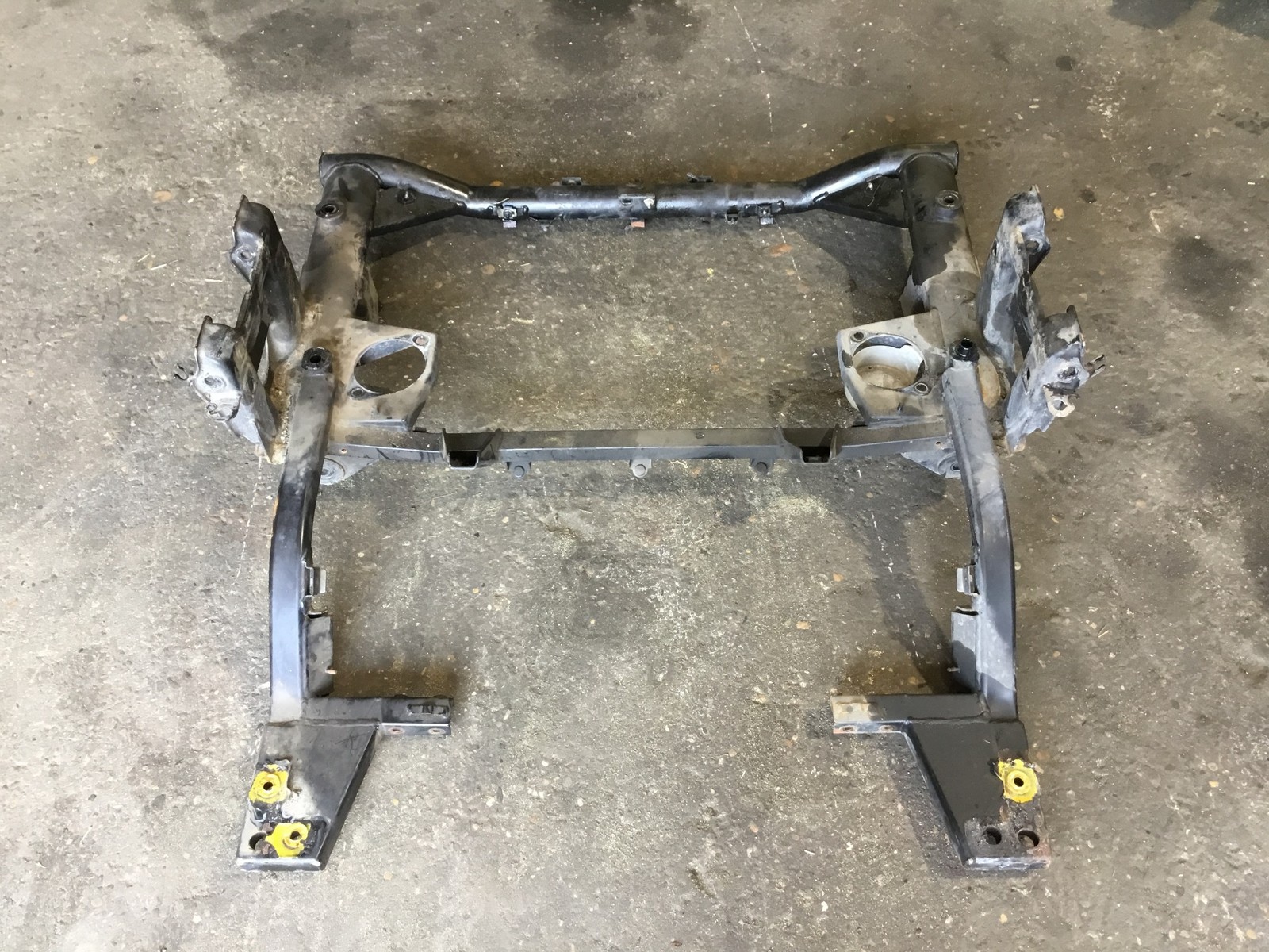 Maserati Coupe GT 2003 Front Crossmember Subframe Cradle 02-06 ;:Y
