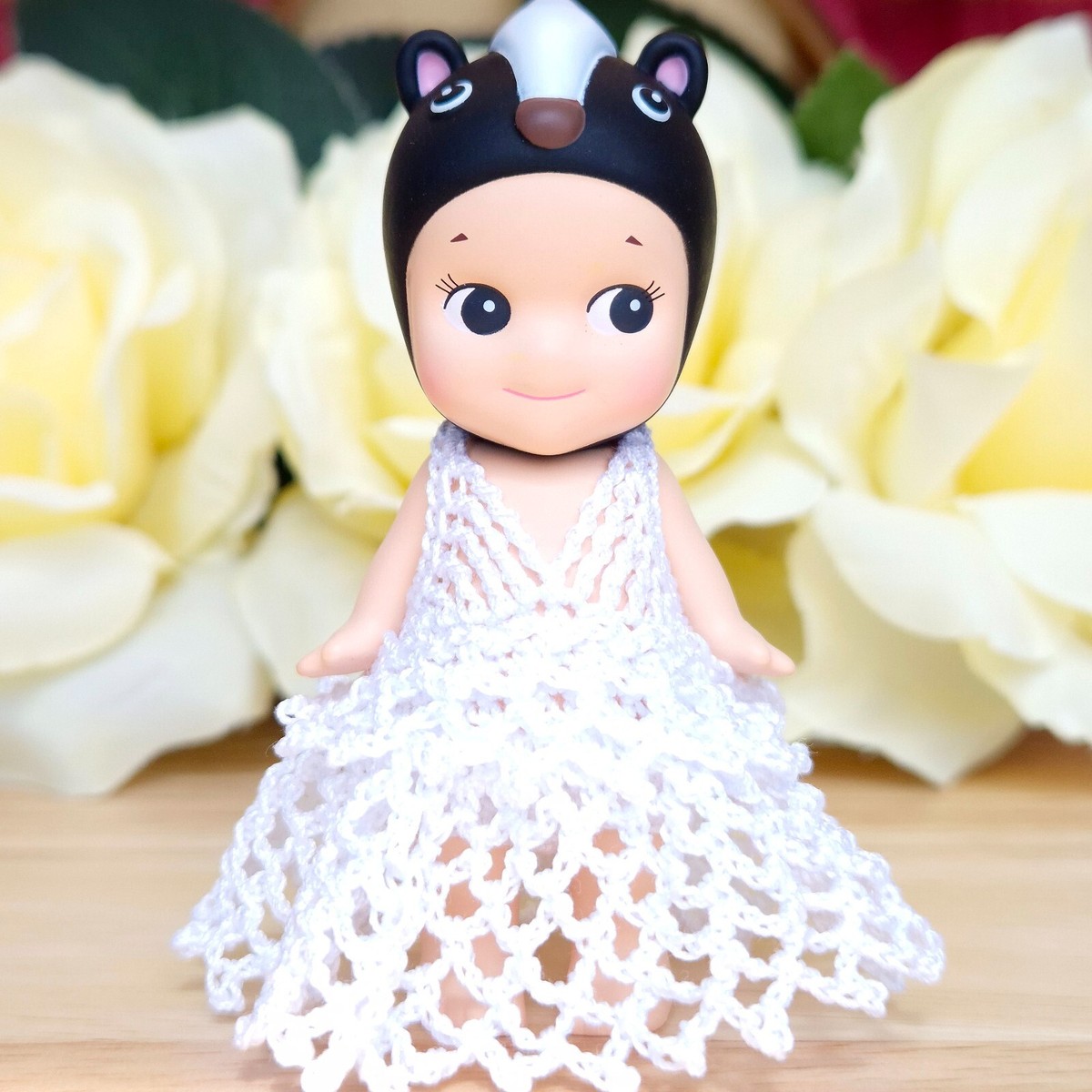 Authentic] 🦨 Skunk Sonny Angel – Black Suit / White Dress | eBay