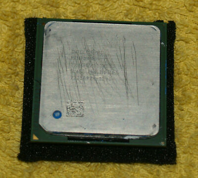 CPU Intel Celeron 900/128/100/1.75V (900MHz) SL633 