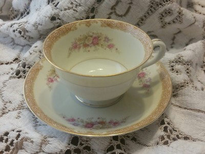Vintage Noritake Tea Cup and Saucer; Floral w/Gold Edging. E7