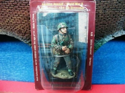 WOW EXTREMELY RARE Waffen SS-Grenadier Primzahlen Granate LE900 1:32 HJB-BNIB - Image 1 of 3